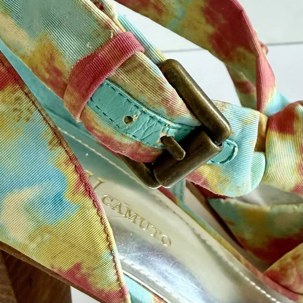 Vince Camuto Tie Dye Fabric Buckle Sandals High Block Heels Women's Size 9.5B